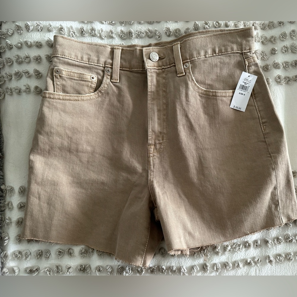 Gap 4” brown high rise short